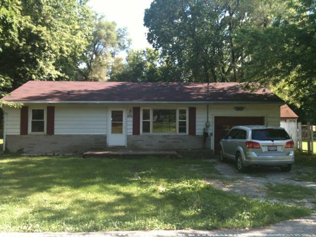 3 bedroom house for rent in Decatur, IL at 2551 East Division